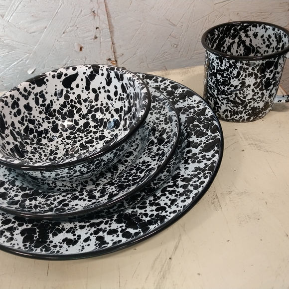 Enamelware - Picture 4 of 4